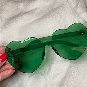 Green heart sunglasses